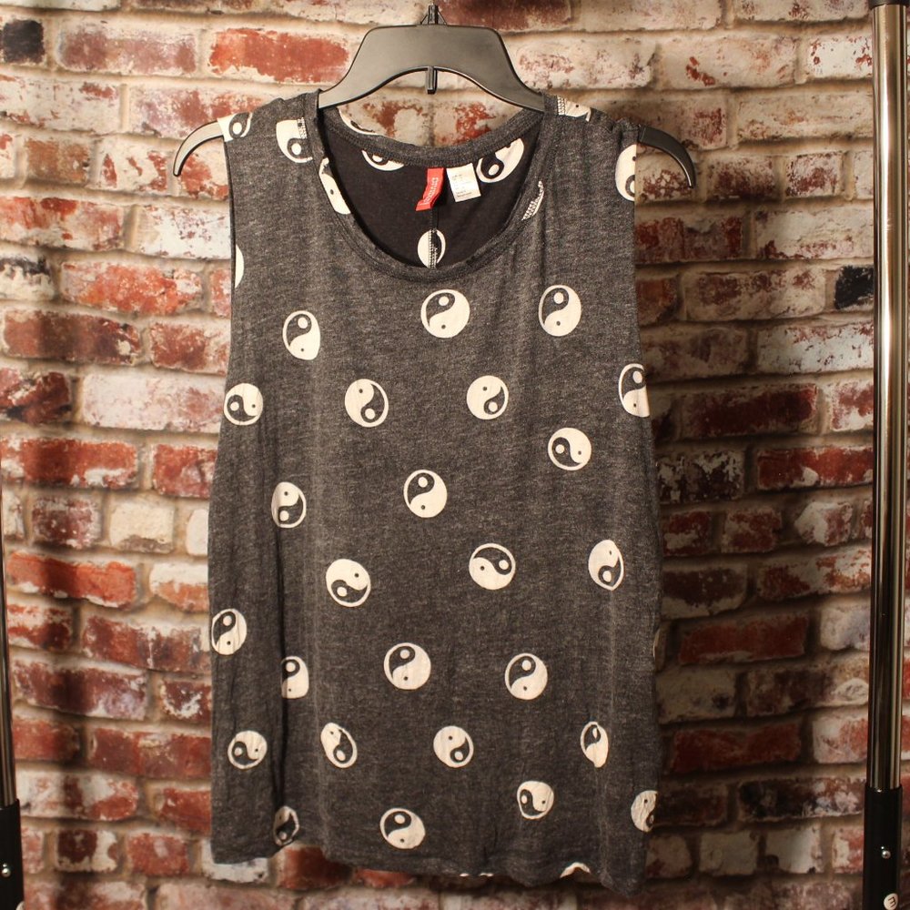 Yin Yang Charcoal Grey Muscle Tee